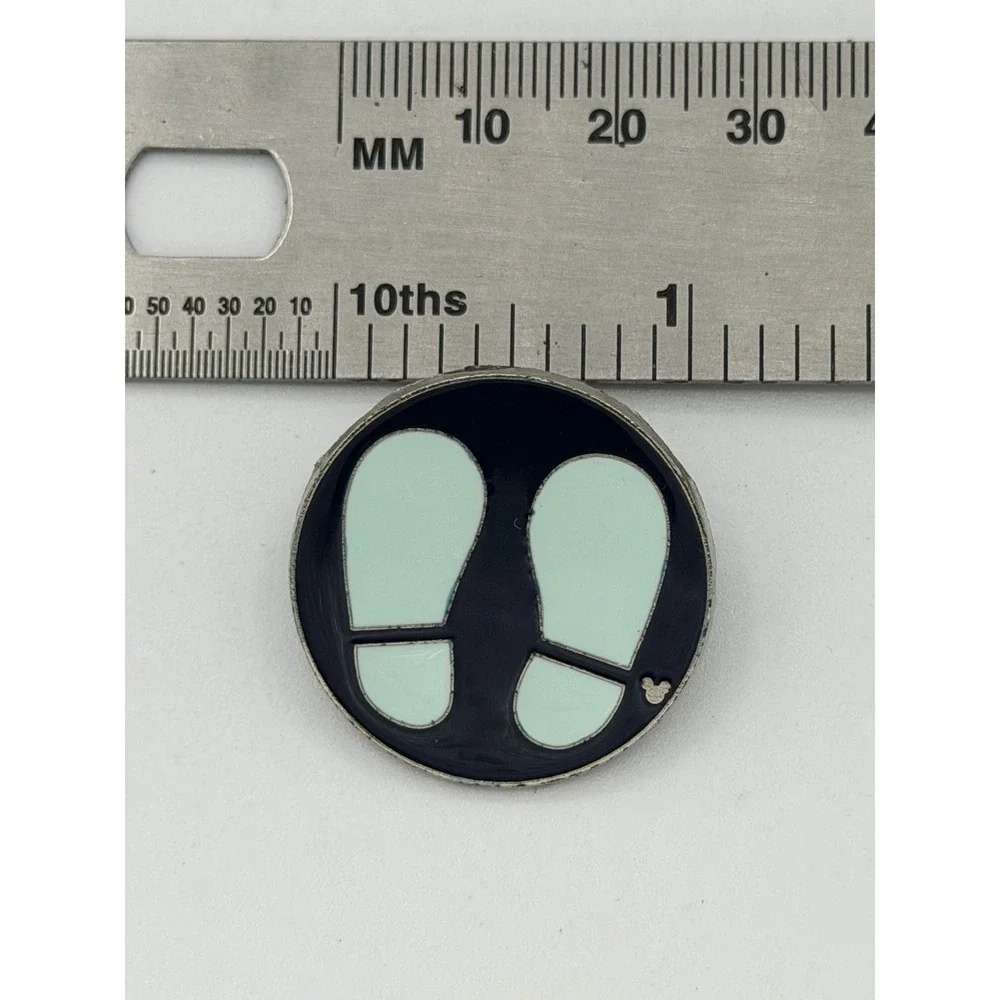 Mystery Blue Feet Pin Disney Hidden Mickey Trading 1 of 4 2007 Authentic